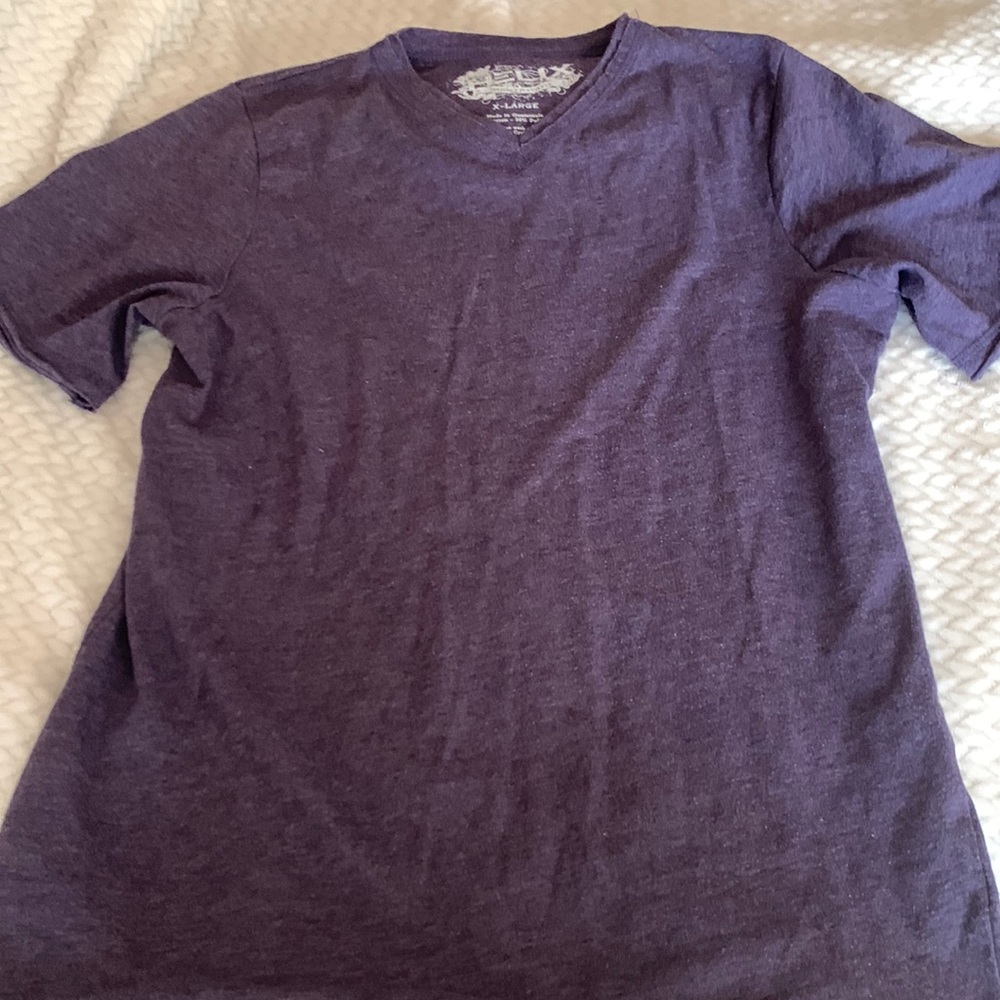 Boys helix tee size XL  50 cotton 50 polyester